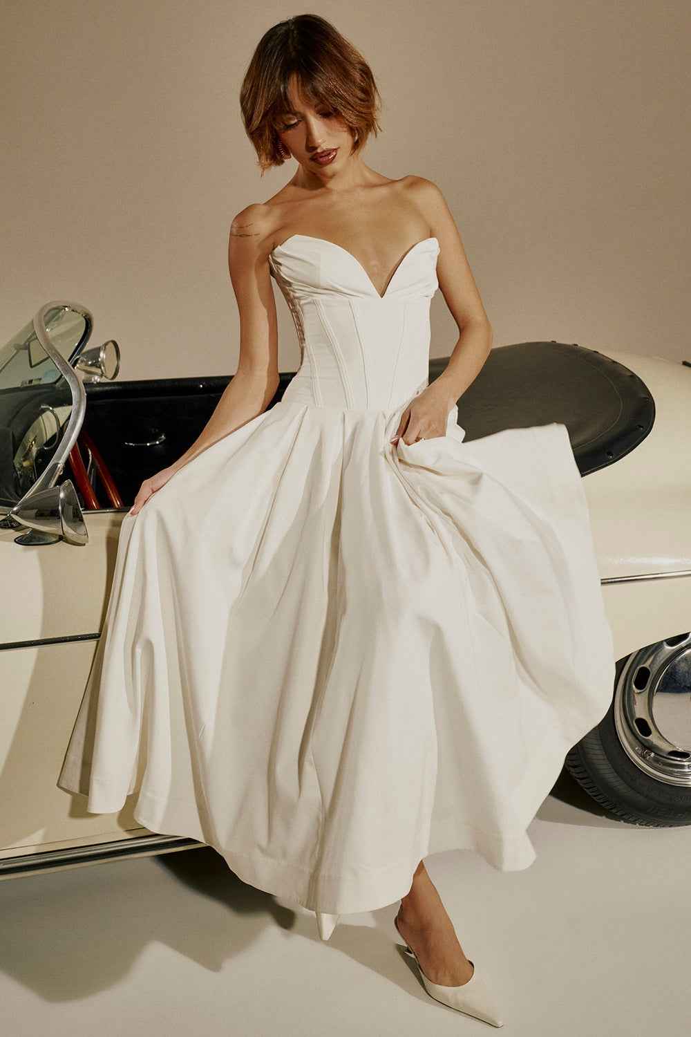 Elegant Blush Strapless Sweetheart Midi Dress