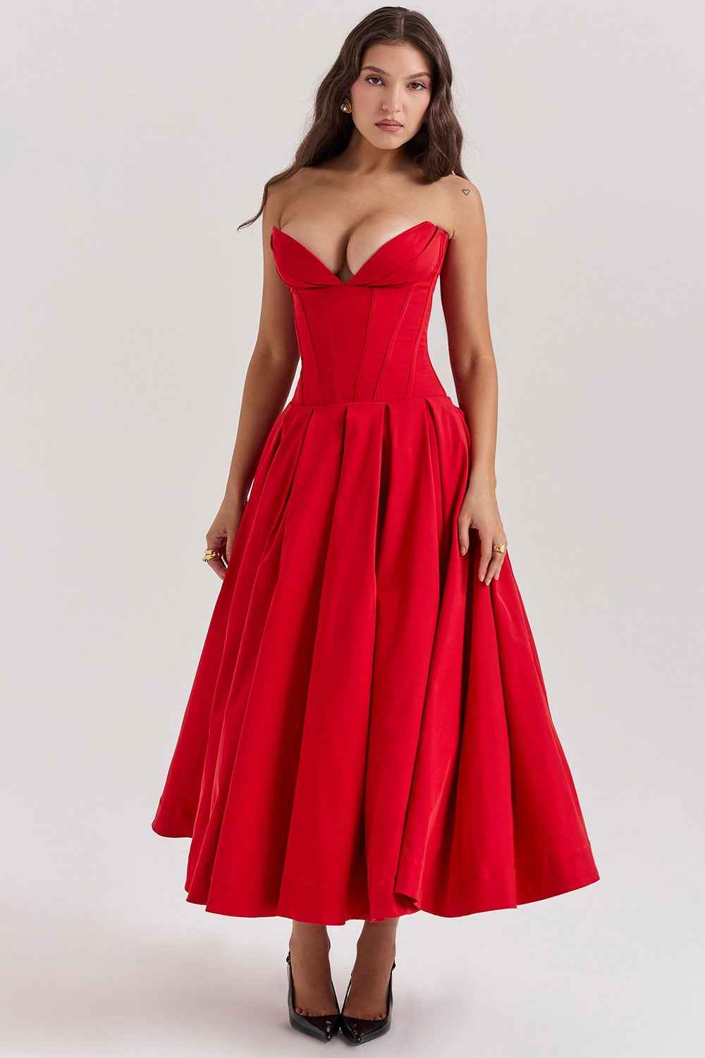 Elegant Blush Strapless Sweetheart Midi Dress